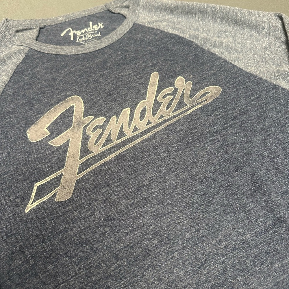 Fender Gray and Blue Logo T-Shirt size M